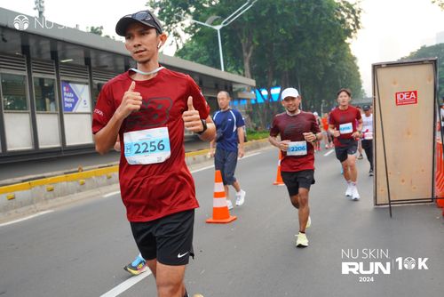 Race photo from Nu Skin Run 10K