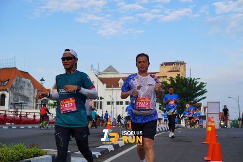 Race photo from Isoplus Run 2024 Surabaya