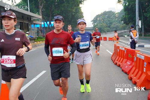 Race photo from Nu Skin Run 10K
