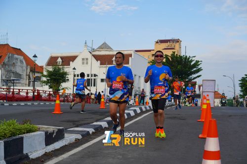 Race photo from Isoplus Run 2024 Surabaya