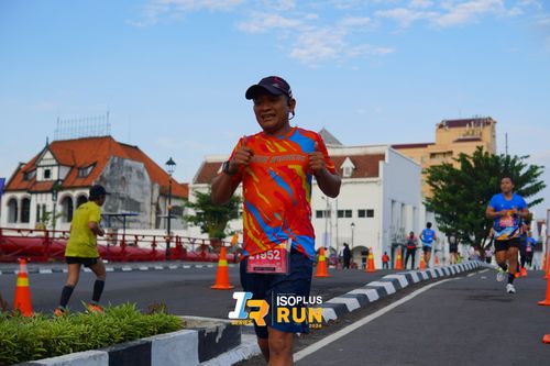 Race photo from Isoplus Run 2024 Surabaya