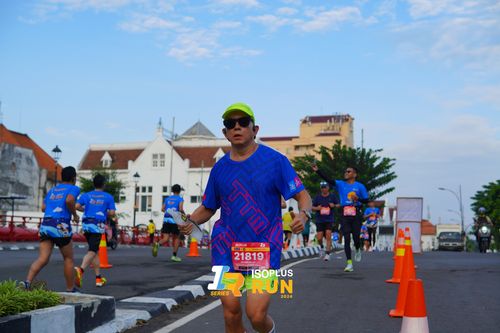 Race photo from Isoplus Run 2024 Surabaya