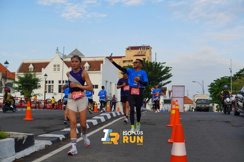 Race photo from Isoplus Run 2024 Surabaya
