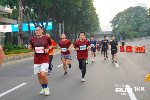 Race photo from Nu Skin Run 10K
