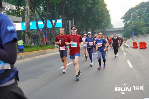 Race photo from Nu Skin Run 10K