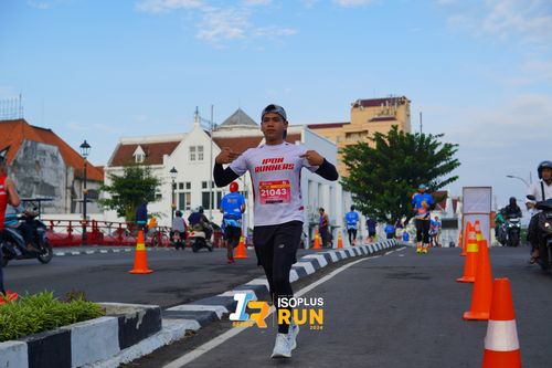 Race photo from Isoplus Run 2024 Surabaya