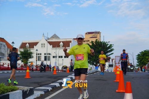 Race photo from Isoplus Run 2024 Surabaya