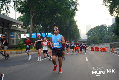 Race photo from Nu Skin Run 10K