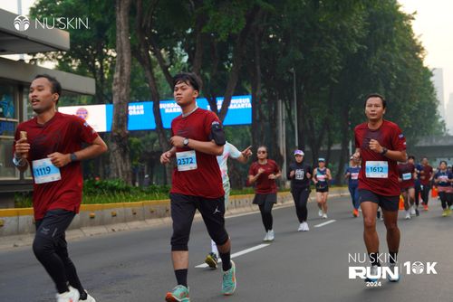 Race photo from Nu Skin Run 10K