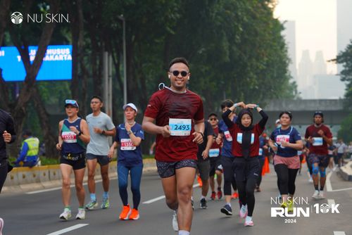 Race photo from Nu Skin Run 10K