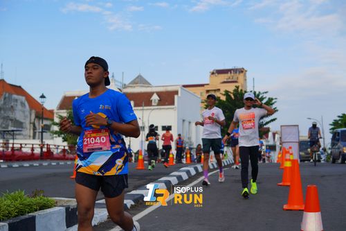 Race photo from Isoplus Run 2024 Surabaya