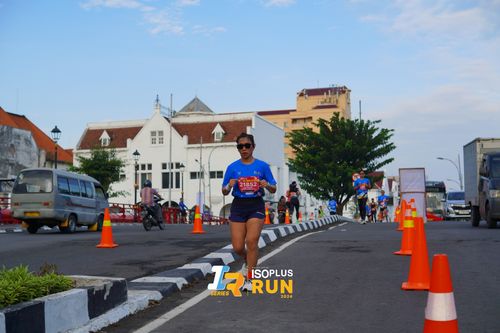 Race photo from Isoplus Run 2024 Surabaya