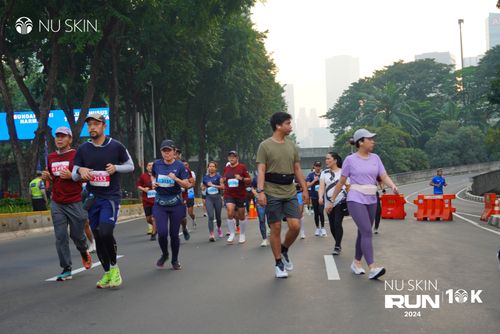 Race photo from Nu Skin Run 10K