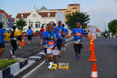 Race photo from Isoplus Run 2024 Surabaya
