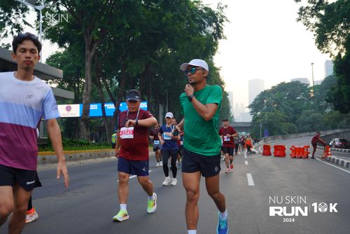 Race photo from Nu Skin Run 10K
