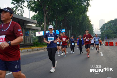 Race photo from Nu Skin Run 10K