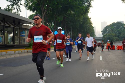 Race photo from Nu Skin Run 10K