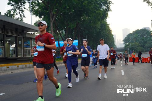 Race photo from Nu Skin Run 10K