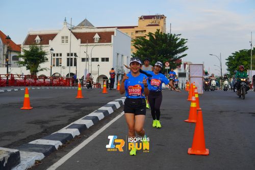 Race photo from Isoplus Run 2024 Surabaya