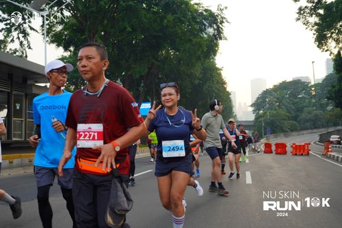 Race photo from Nu Skin Run 10K