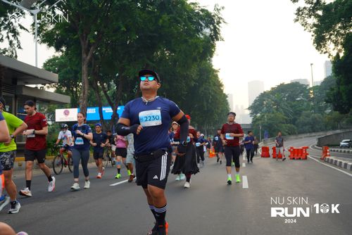 Race photo from Nu Skin Run 10K