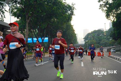 Race photo from Nu Skin Run 10K