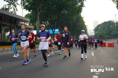 Race photo from Nu Skin Run 10K