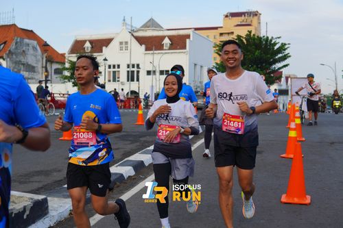 Race photo from Isoplus Run 2024 Surabaya