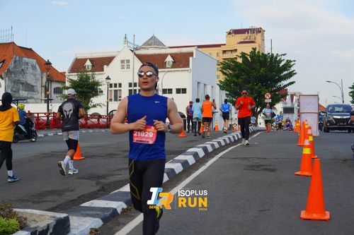 Race photo from Isoplus Run 2024 Surabaya