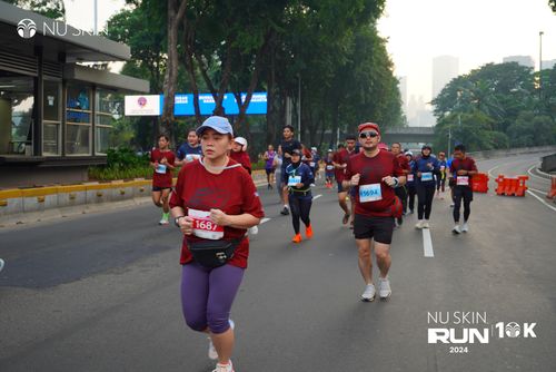 Race photo from Nu Skin Run 10K