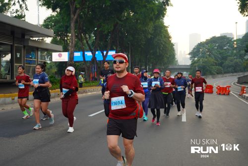 Race photo from Nu Skin Run 10K