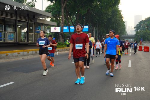 Race photo from Nu Skin Run 10K