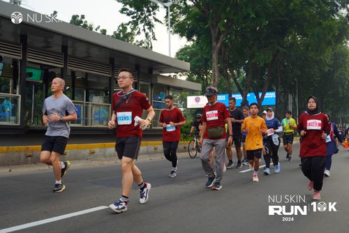 Race photo from Nu Skin Run 10K