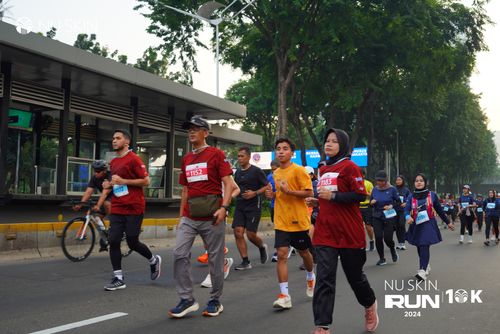 Race photo from Nu Skin Run 10K