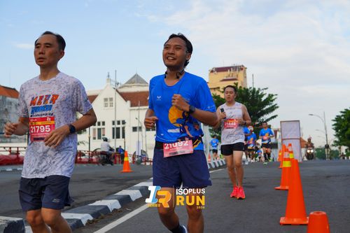 Race photo from Isoplus Run 2024 Surabaya