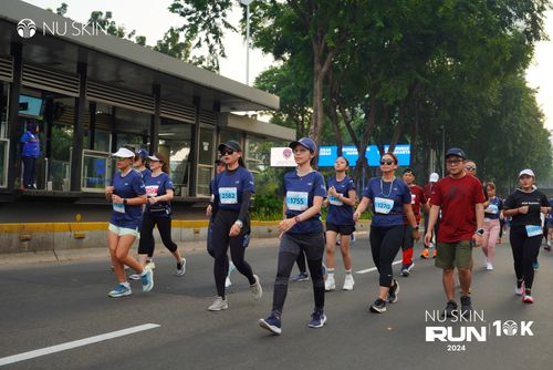 Race photo from Nu Skin Run 10K