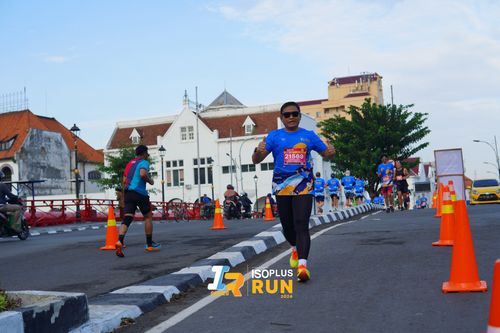 Race photo from Isoplus Run 2024 Surabaya