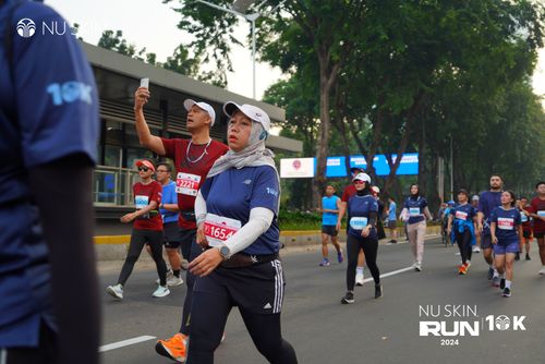 Race photo from Nu Skin Run 10K