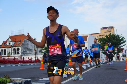 Race photo from Isoplus Run 2024 Surabaya