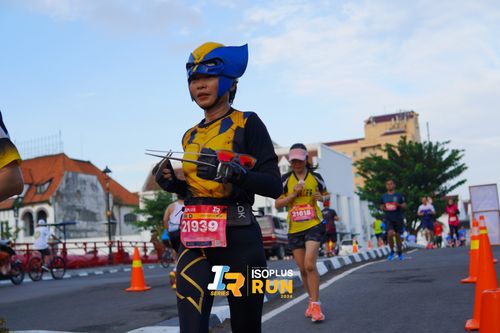 Race photo from Isoplus Run 2024 Surabaya
