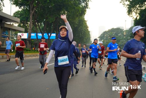 Race photo from Nu Skin Run 10K