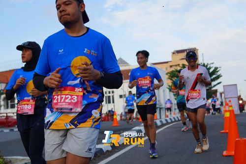 Race photo from Isoplus Run 2024 Surabaya