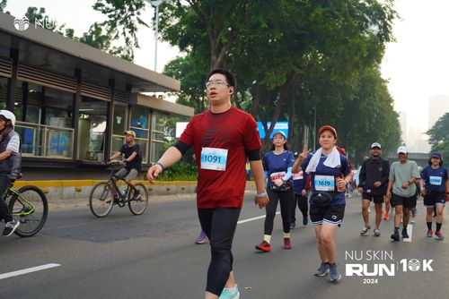 Race photo from Nu Skin Run 10K