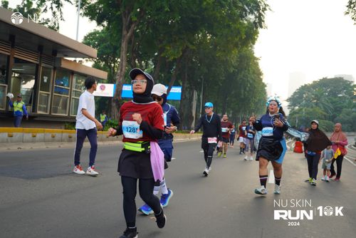 Race photo from Nu Skin Run 10K