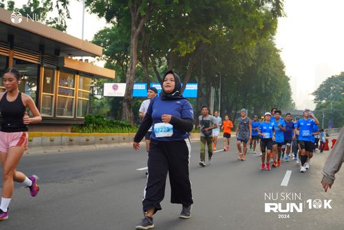 Race photo from Nu Skin Run 10K