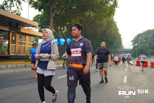 Race photo from Nu Skin Run 10K
