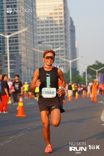 Race photo from Nu Skin Run 10K