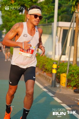 Race photo from Nu Skin Run 10K