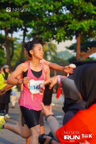 Race photo from Nu Skin Run 10K
