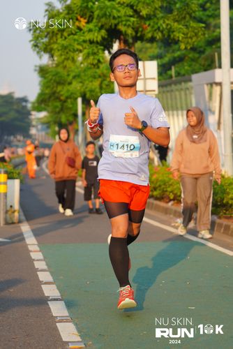 Race photo from Nu Skin Run 10K